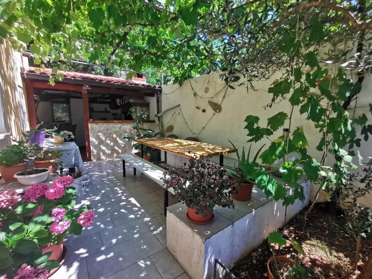 Apartman Nekic Cres Εξωτερικό φωτογραφία