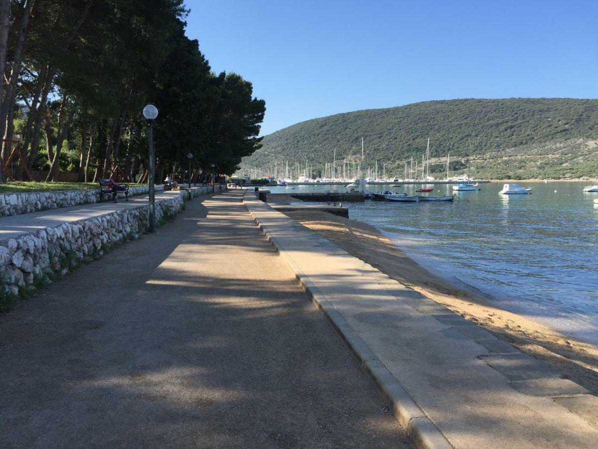 Apartman Nekic Cres Εξωτερικό φωτογραφία
