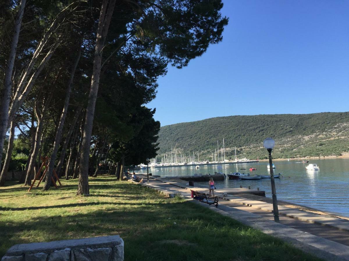Apartman Nekic Cres Εξωτερικό φωτογραφία